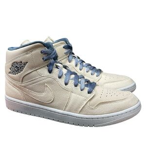 Women’s Nike Air Jordan 1 Mid SE Sanddrift/sail-midnight-navy. Size 10.5.